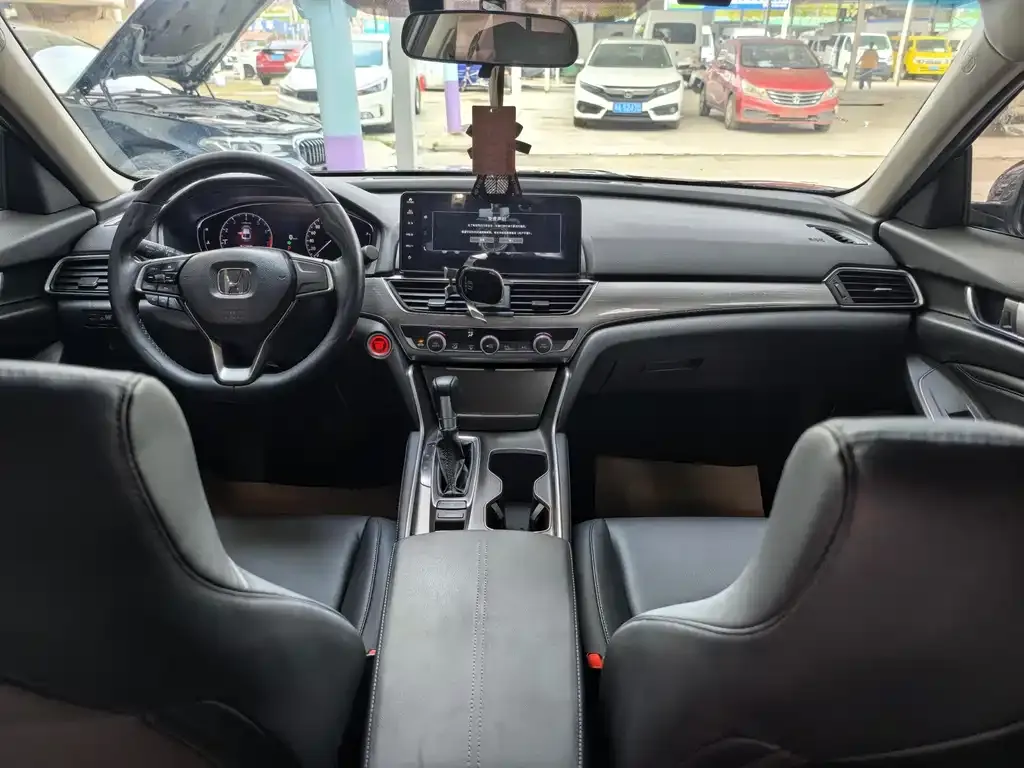 Honda Accord 2023 из CN, фото 8