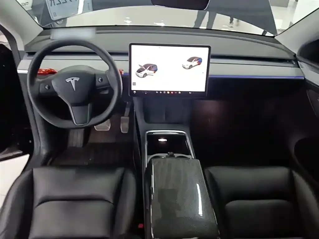 Tesla Model Y — фото 7