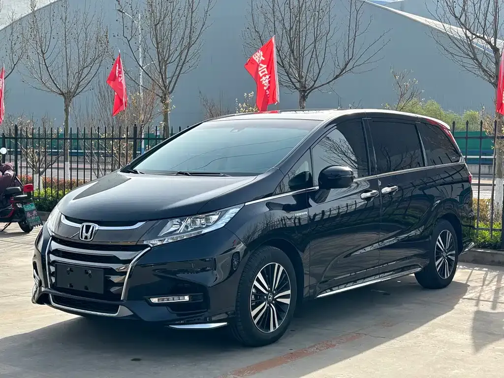 Honda Odyssey — фото 1