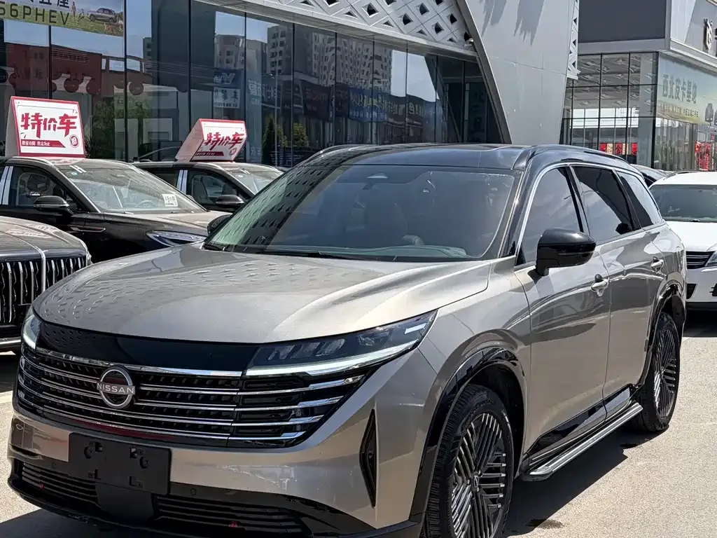 Nissan Teramont