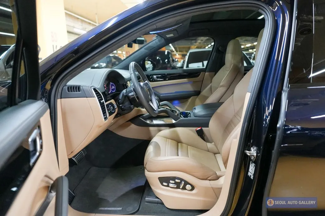 Porsche Cayenne 2021 из KR, фото 2