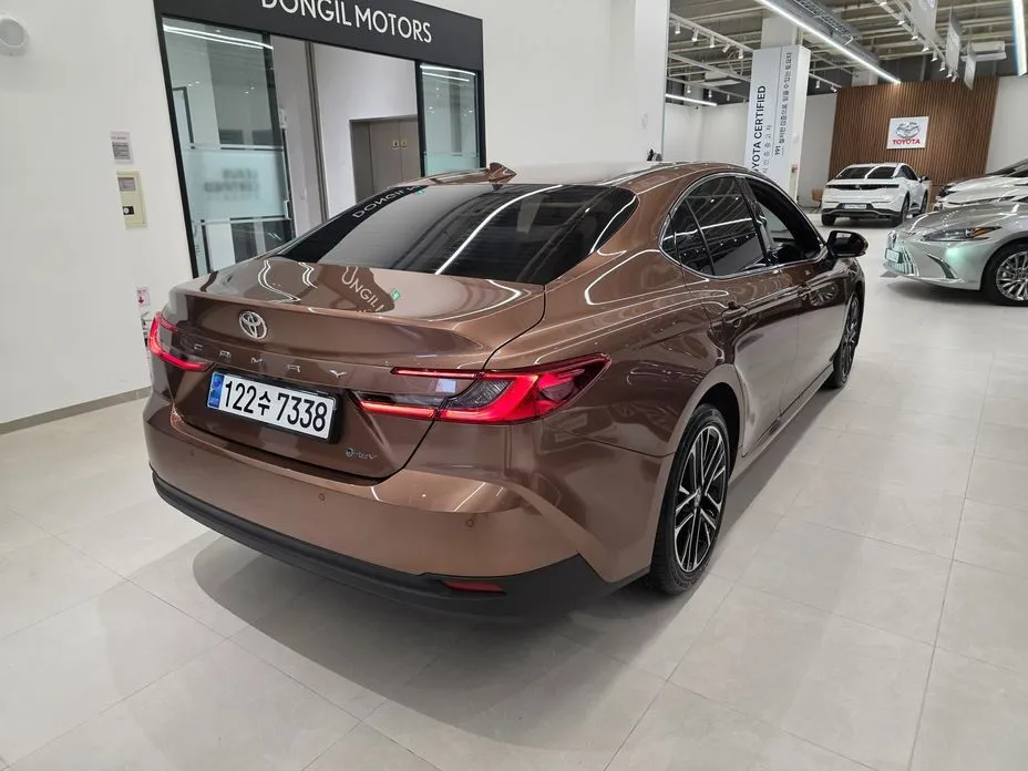 Toyota Camry 2025 из KR, фото 2