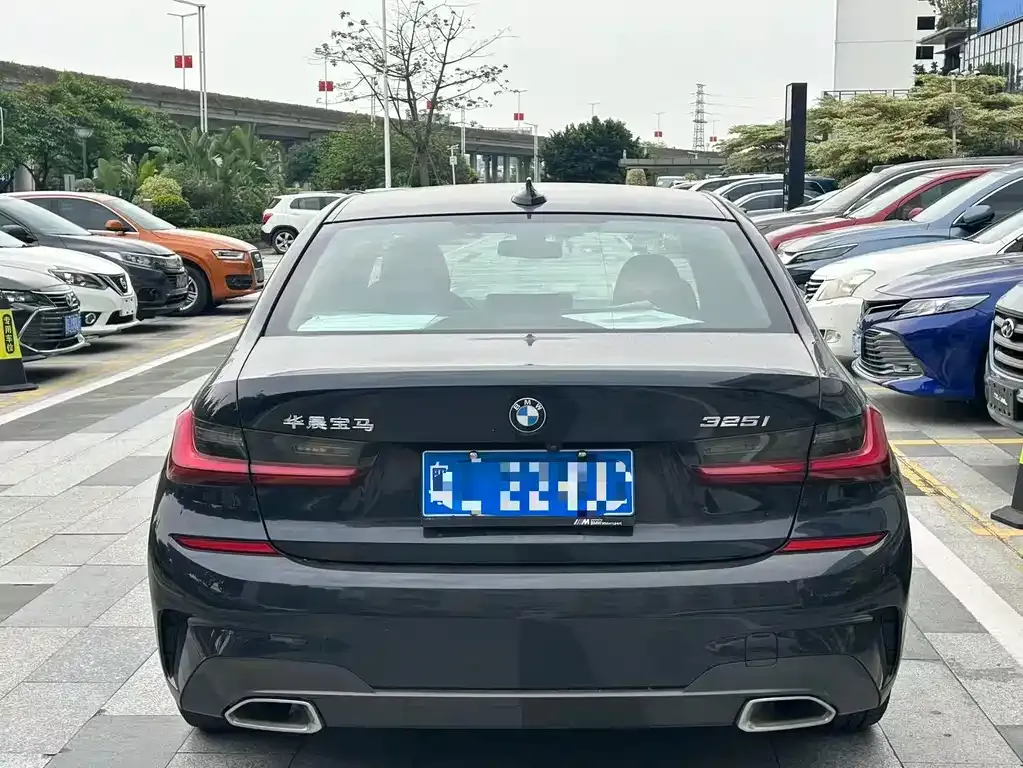 BMW 3 Series 2022 из CN, фото 7