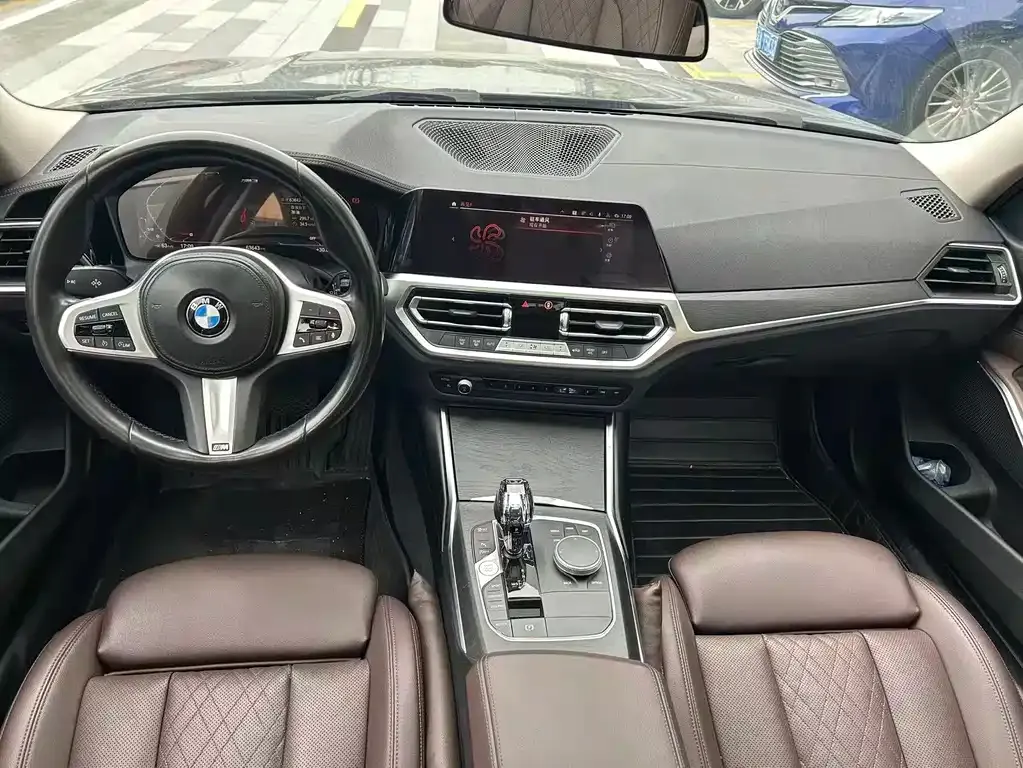 BMW 3 Series 2022 из CN, фото 4