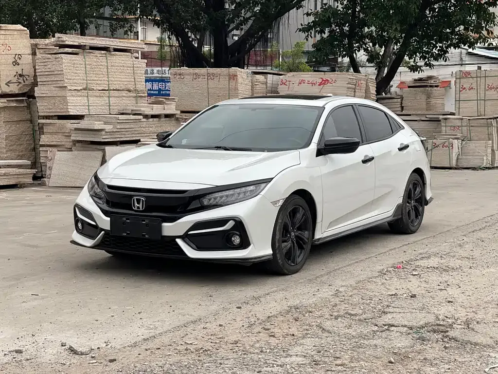 Honda Civic — фото 1