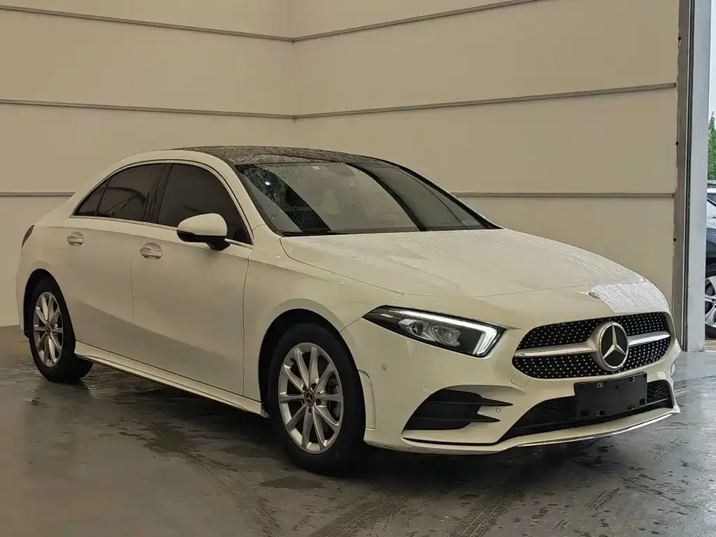 Mercedes-Benz A-Class — фото 10