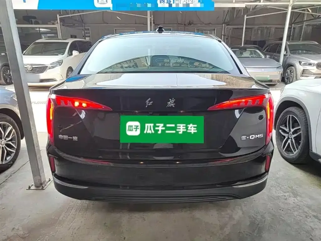 Hongqi E-QM5 — фото 10