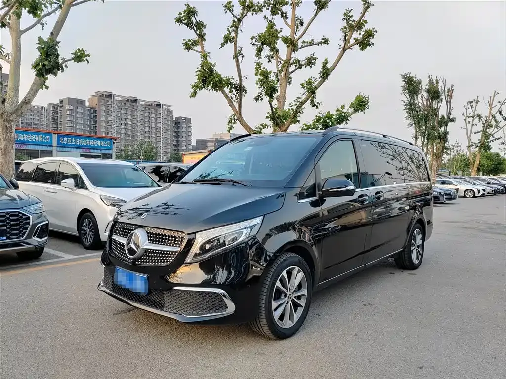 Mercedes-Benz V-Class