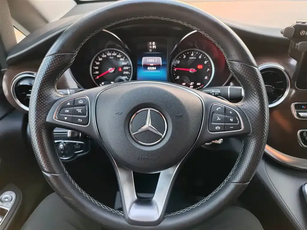 Mercedes-Benz V-Class 2022 из CN, фото 7