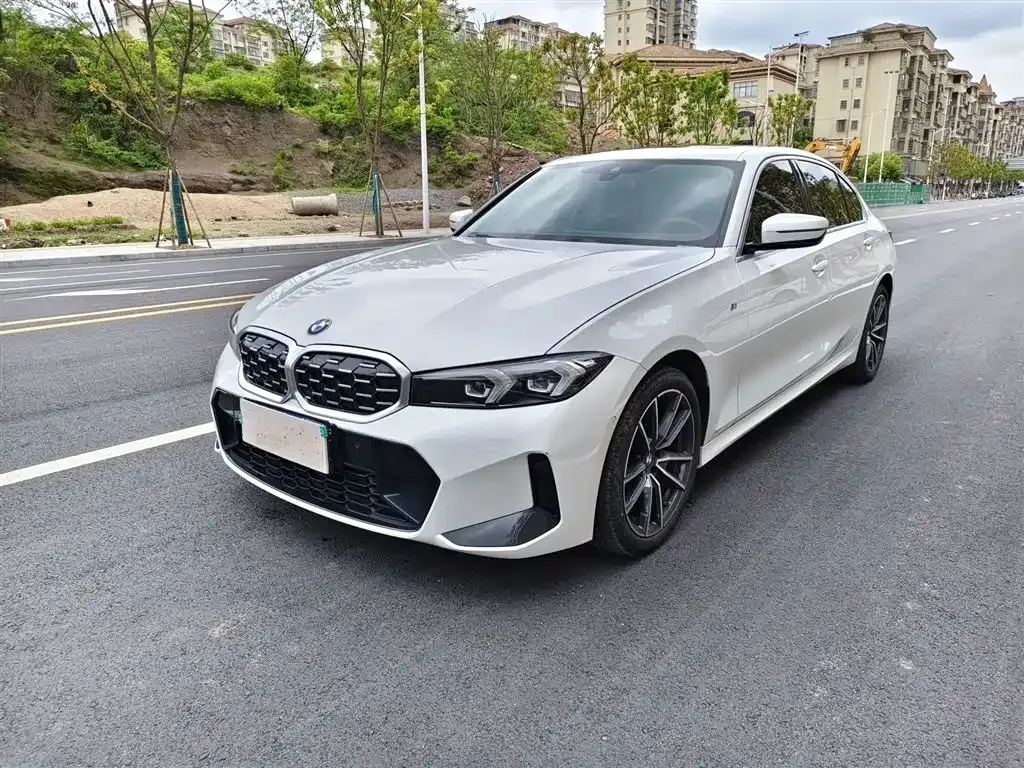 BMW 3 Series — фото 1