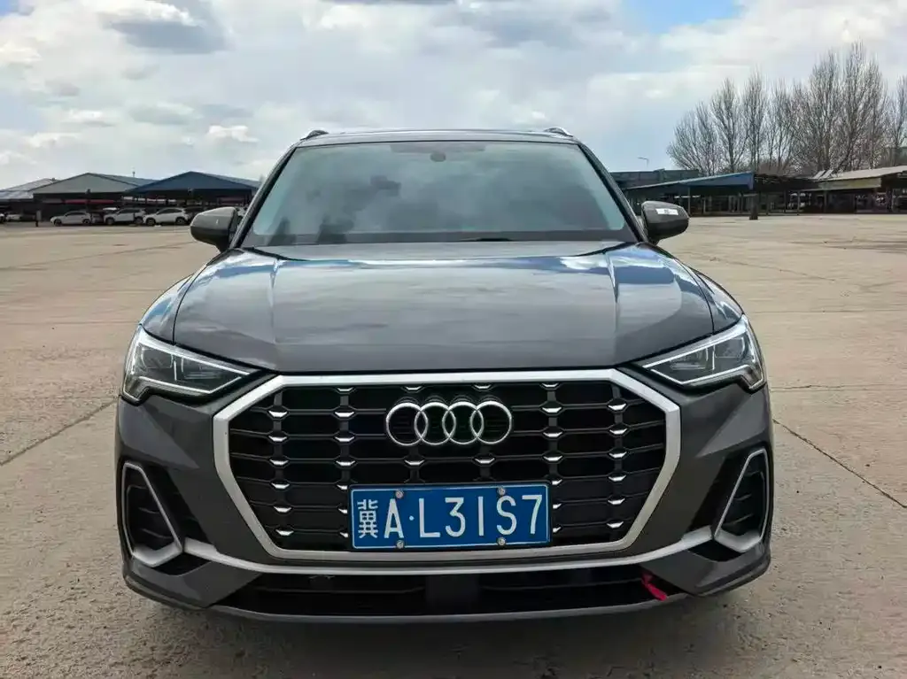 Audi Q3 — фото 8