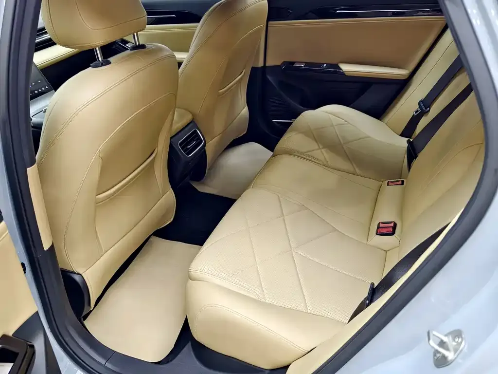 Geely Galaxy L6 2024 из CN, фото 6