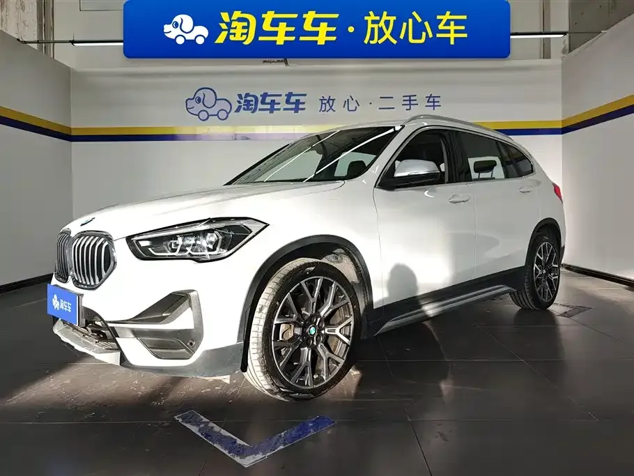 BMW X1 — фото 1