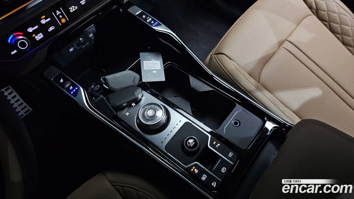 Kia Sorento — фото 9