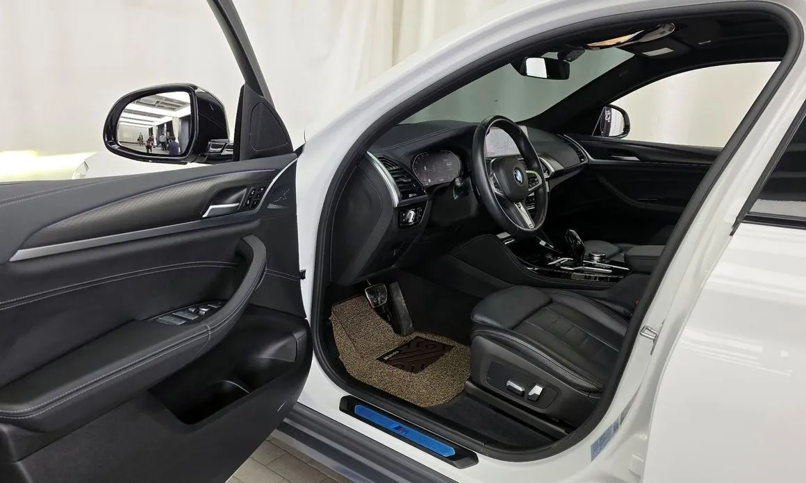 BMW X4 2021 из KR, фото 2