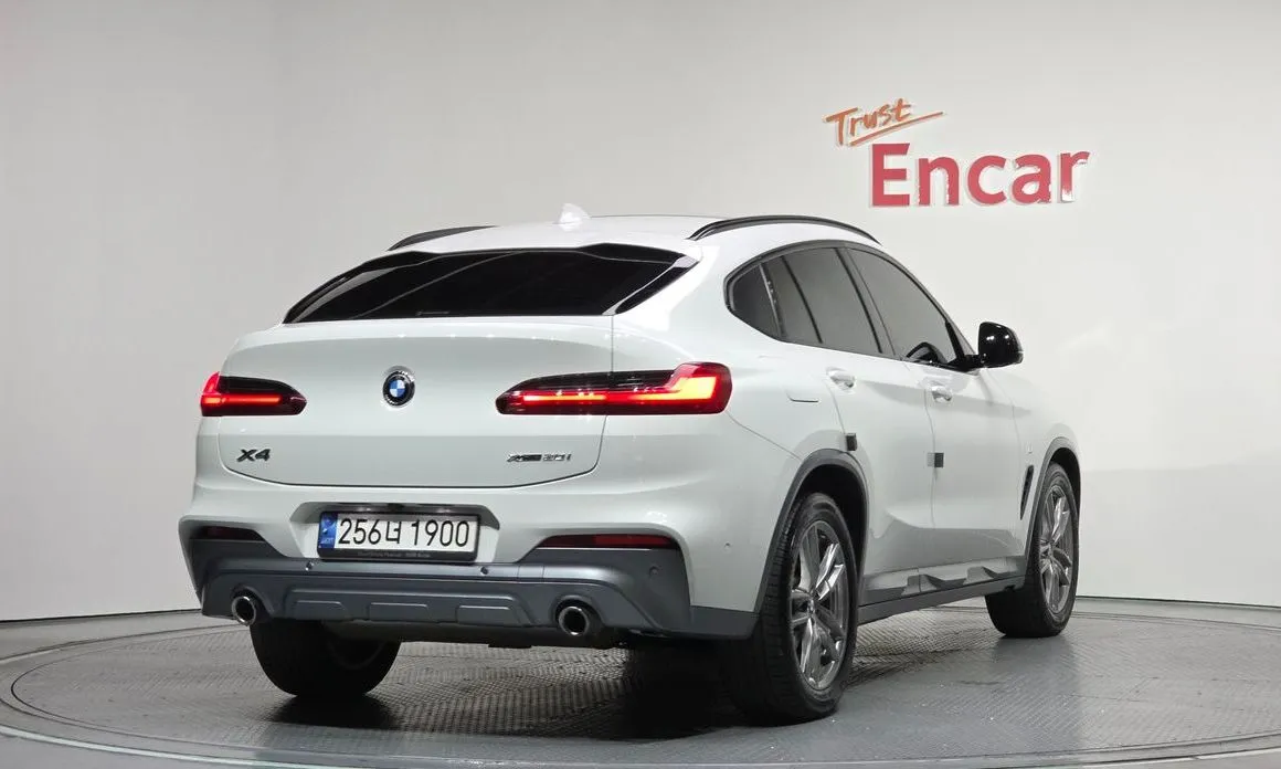 BMW X4 2021 из KR, фото 8