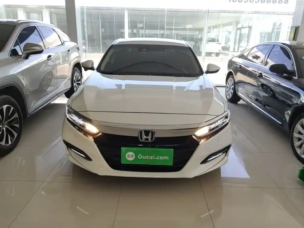 Honda Accord — фото 6