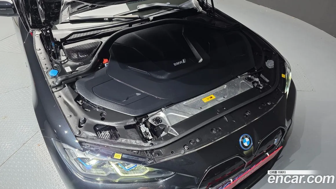 BMW i4 2023 из KR, фото 7