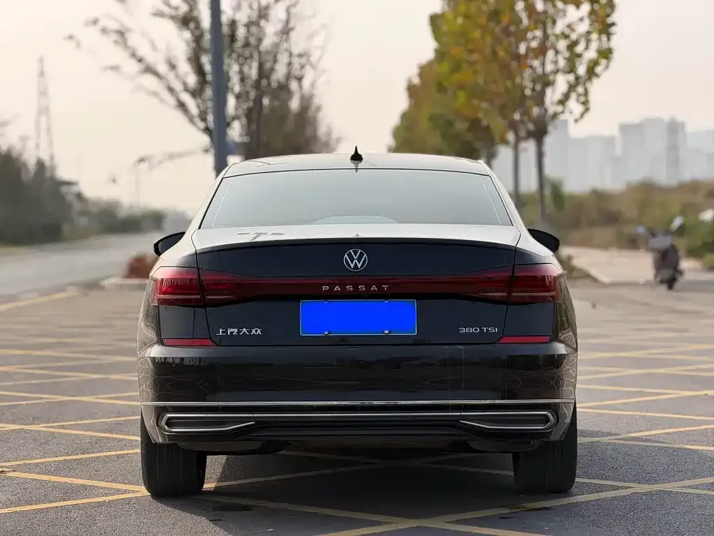 Volkswagen Passat — фото 3