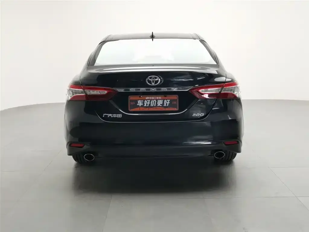 Toyota Camry — фото 7