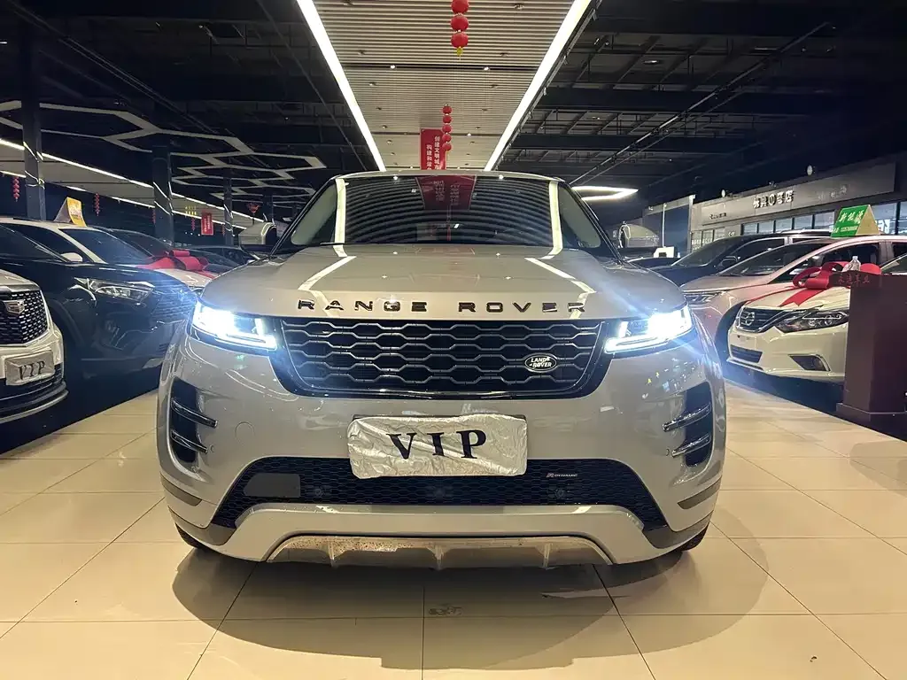 Land Rover Evoque — фото 1