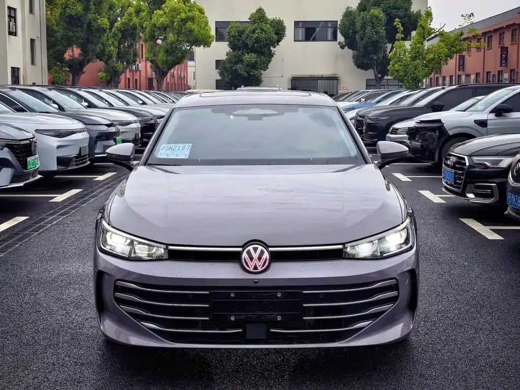 Volkswagen Passat — фото 5