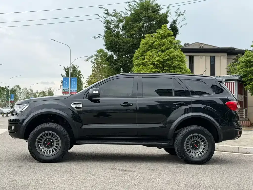 Ford Everest 2021 из CN, фото 4
