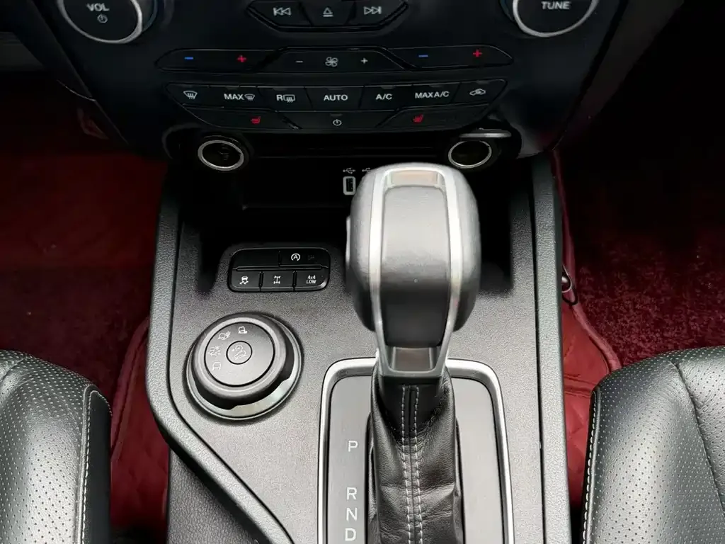 Ford Everest 2021 из CN, фото 2