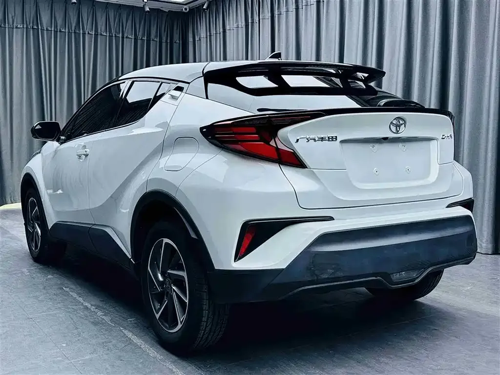 Toyota C-HR 2023 из CN, фото 3