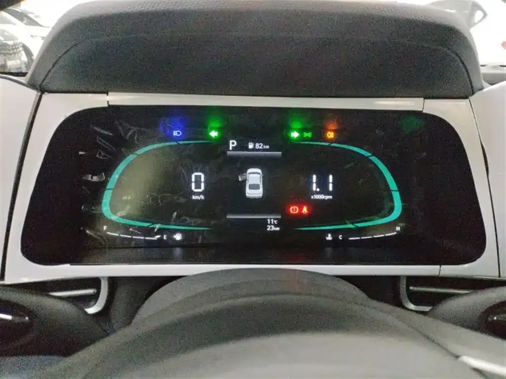 Hyundai Elantra — фото 6