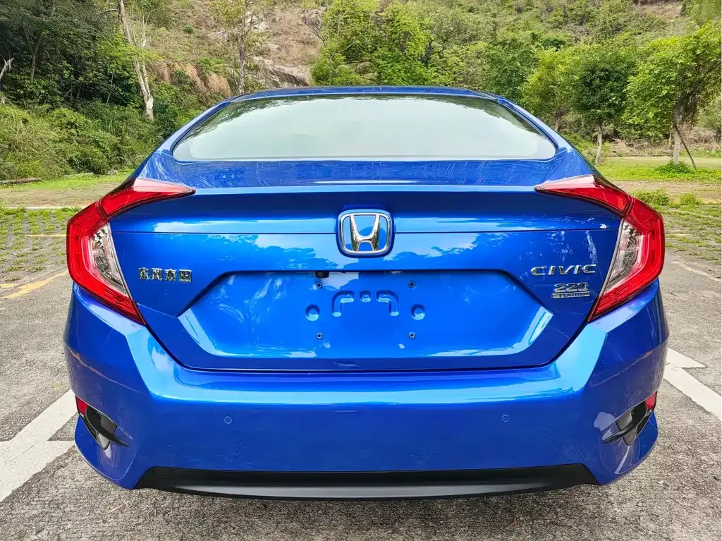 Honda Civic — фото 5