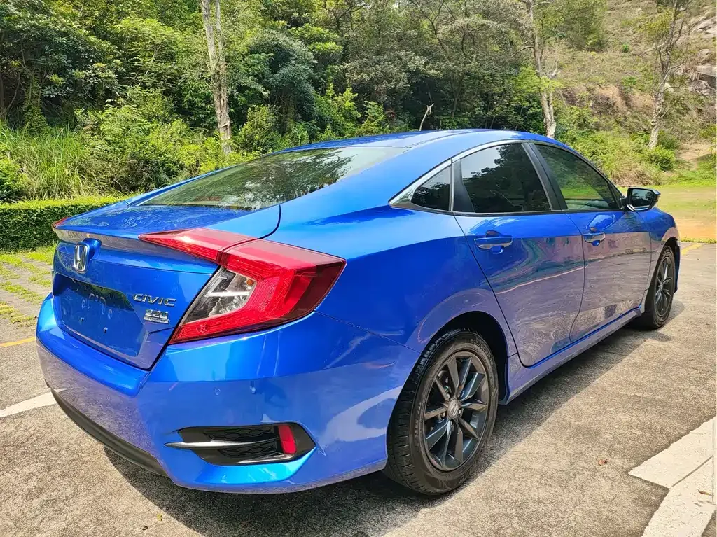 Honda Civic — фото 6