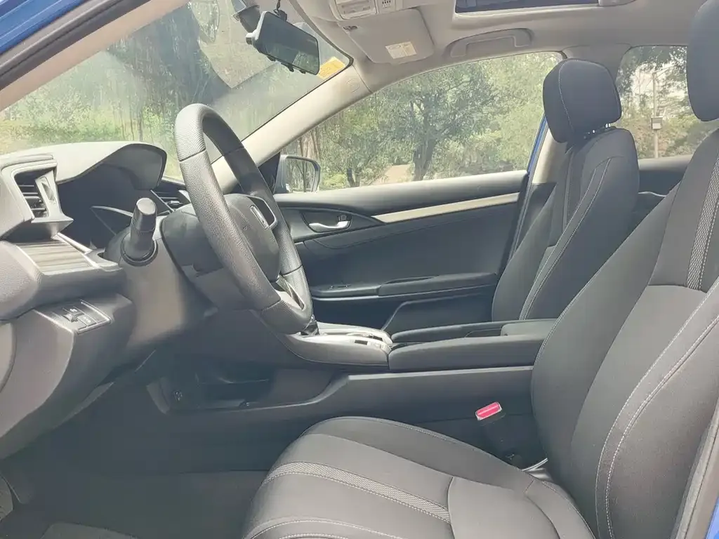Honda Civic — фото 2