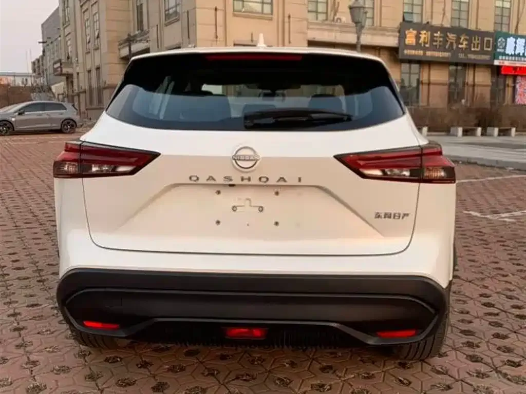 Nissan Qashqai — фото 5