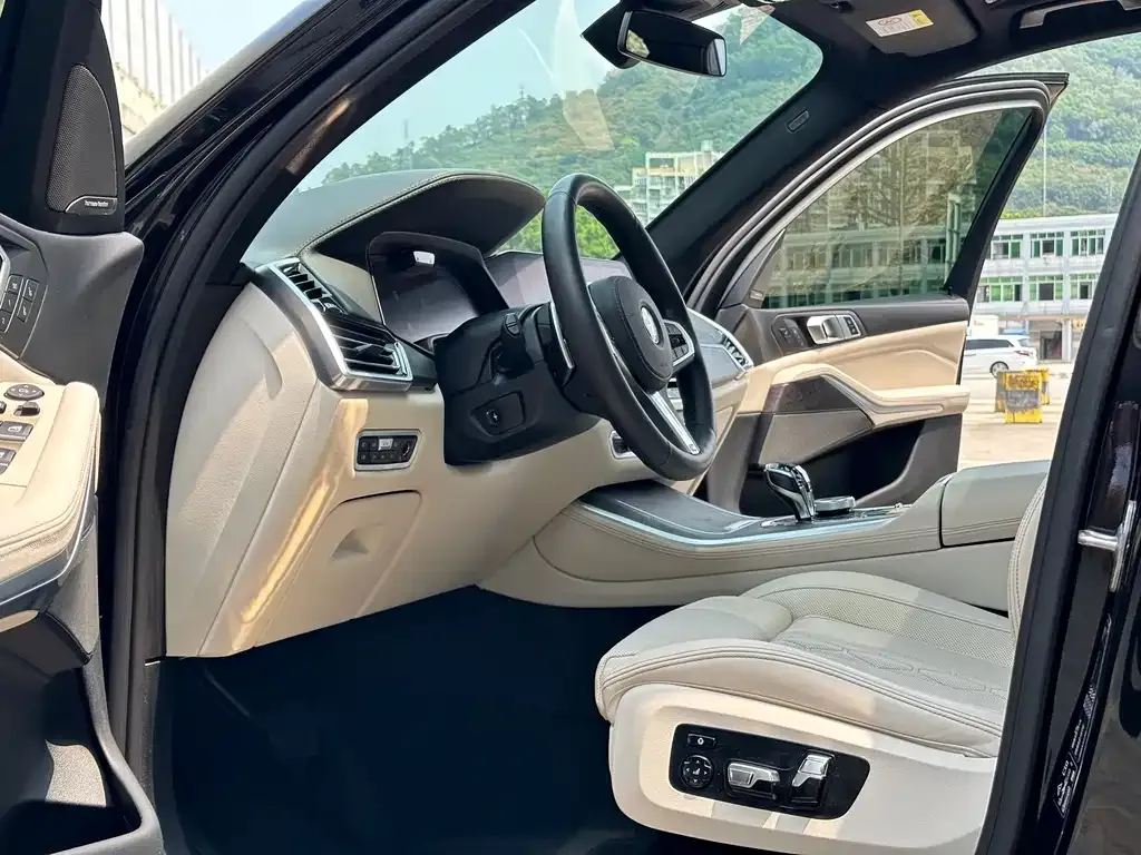 BMW X5 (Import) — фото 8