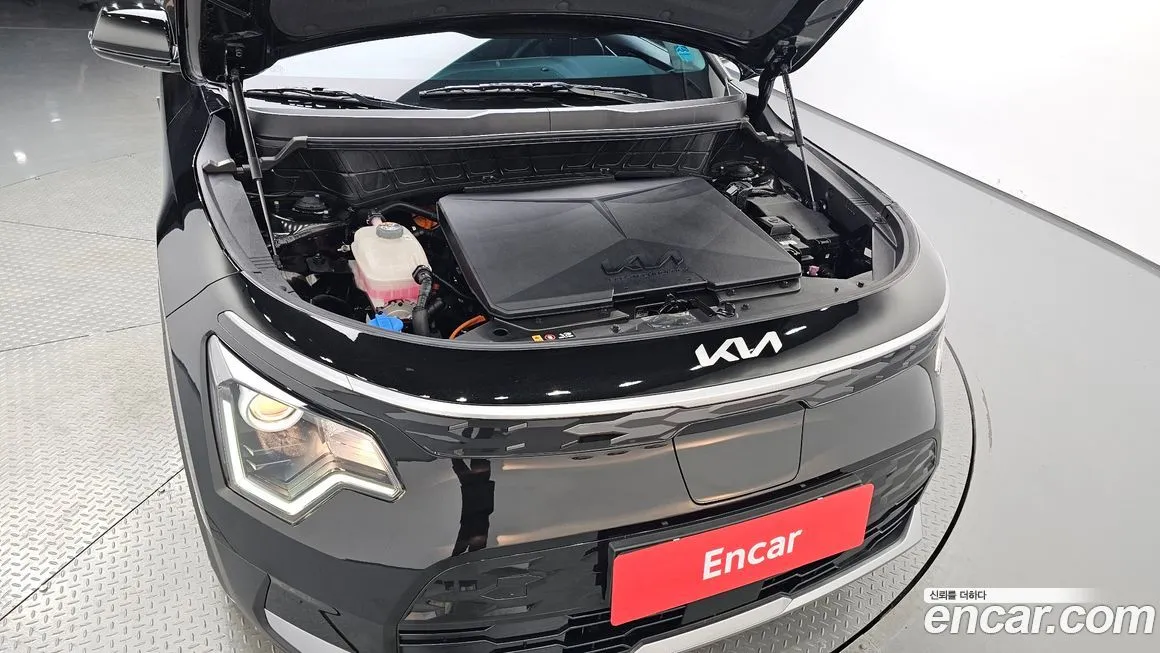Kia Niro — фото 9