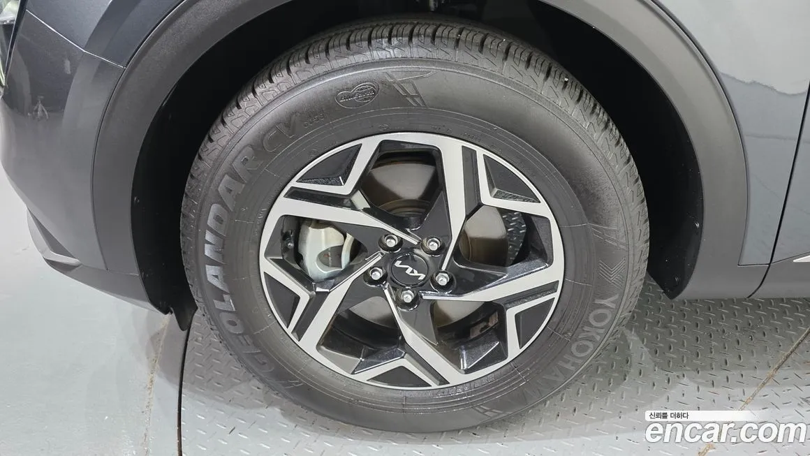 Kia Sportage — фото 10