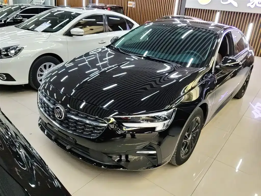 Buick Regal — фото 1