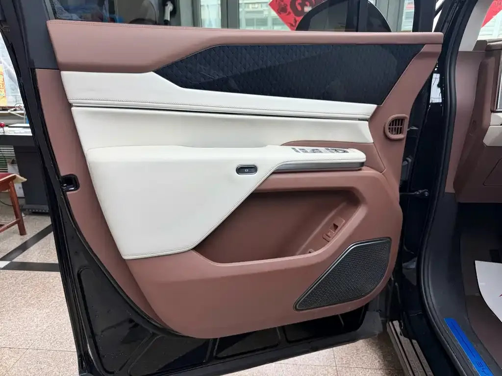BYD Xia 2025 из CN, фото 3
