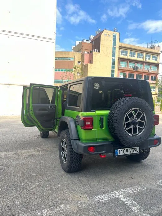 Jeep Wrangler 2025 из KR, фото 3