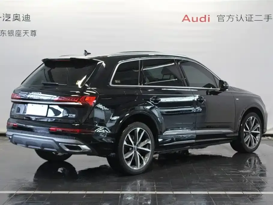 Audi Q7 — фото 4