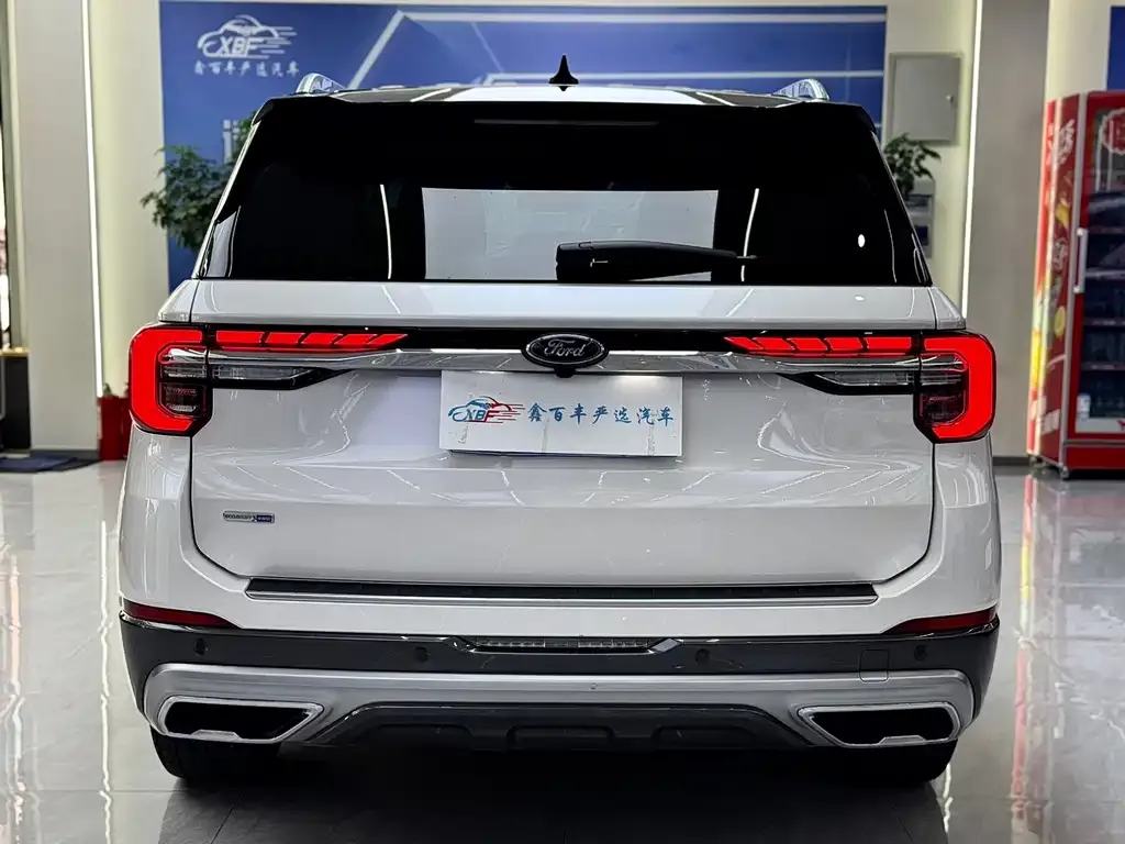 Ford Explorer — фото 10
