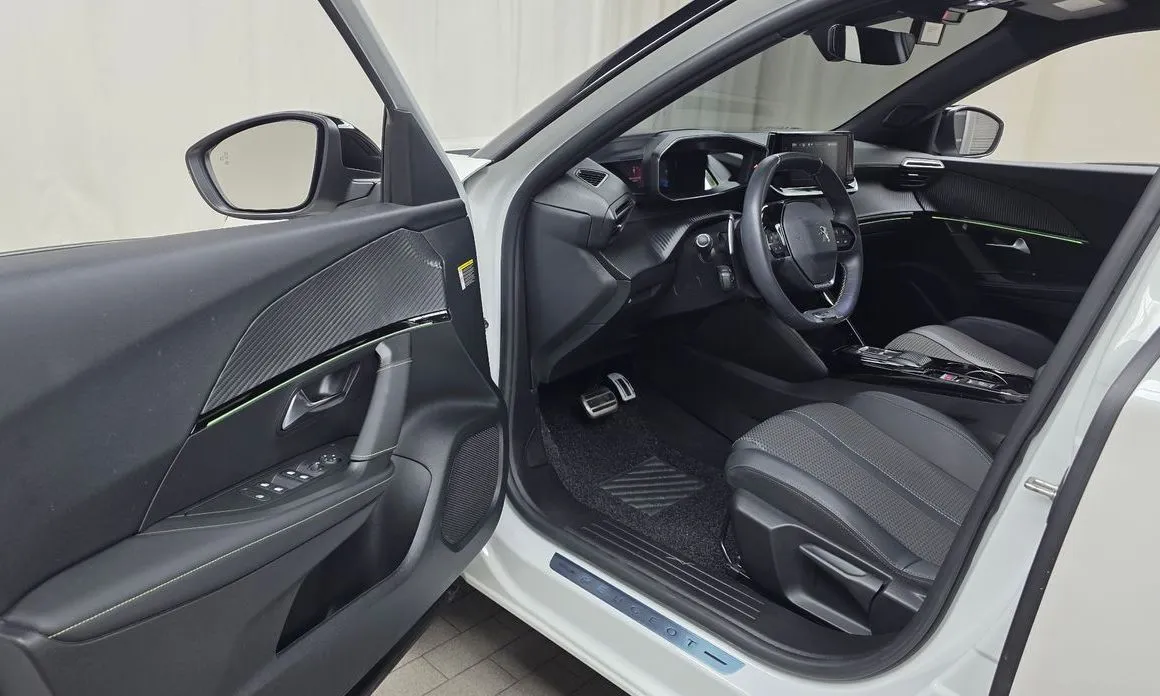 Peugeot 2008 2023 из KR, фото 5