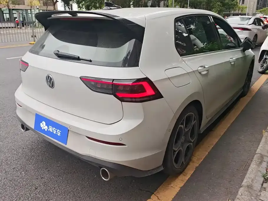 Volkswagen Golf GTI — фото 3