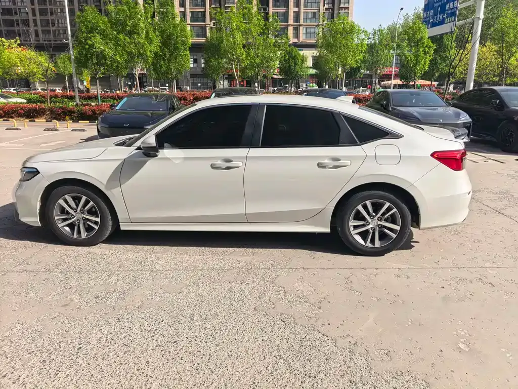 Honda Civic — фото 10