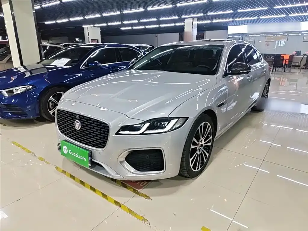 Jaguar XFL — фото 1