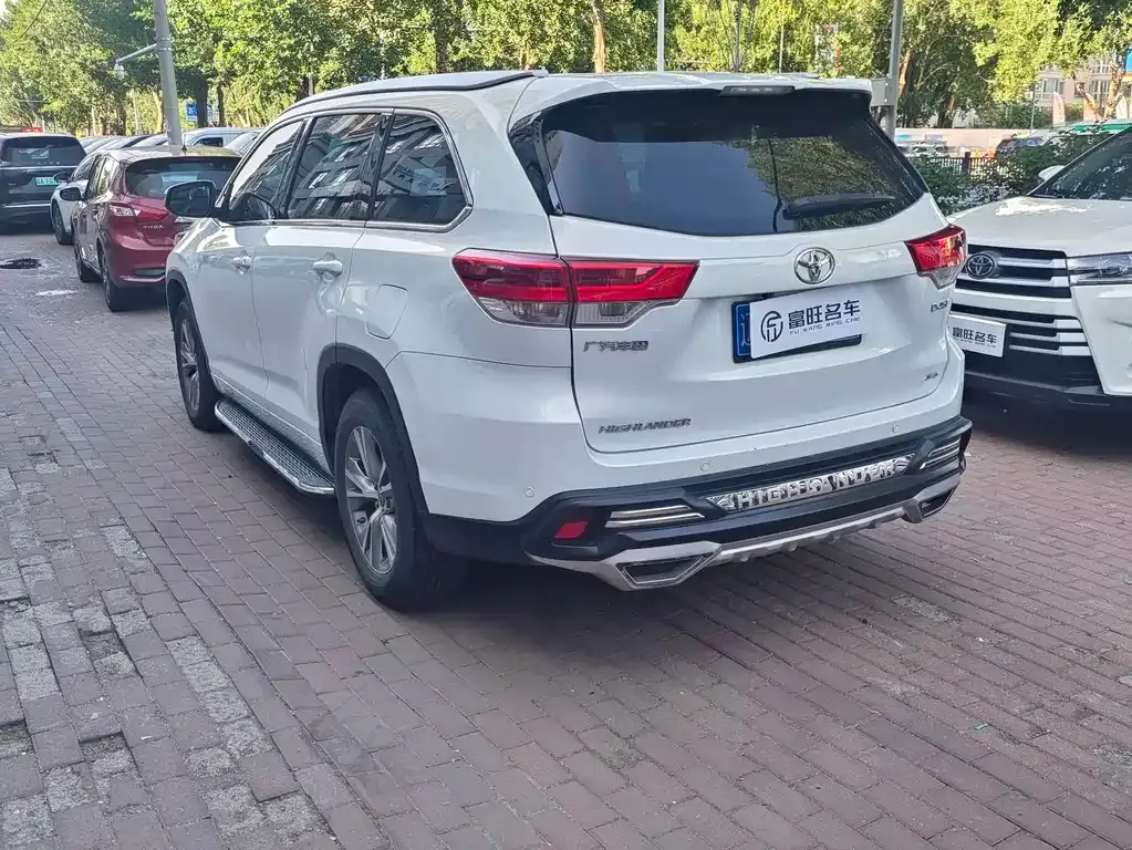 Toyota Highlander 2021 из CN, фото 4