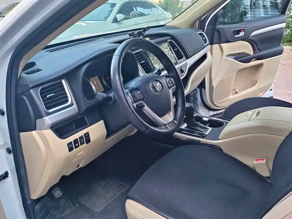 Toyota Highlander 2021 из CN, фото 10