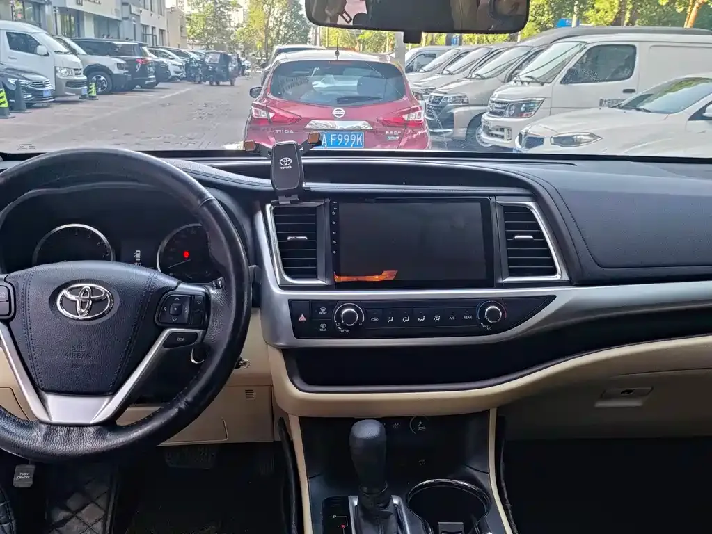 Toyota Highlander 2021 из CN, фото 7