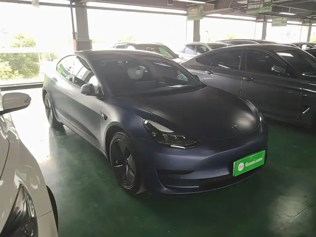 Tesla Model 3 — фото 9